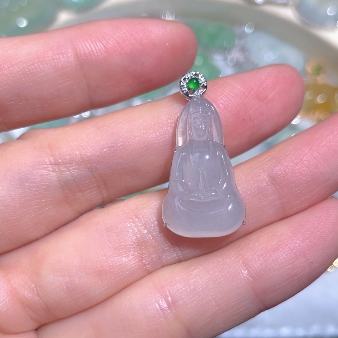 翡翠颈饰18K金镶嵌翡翠