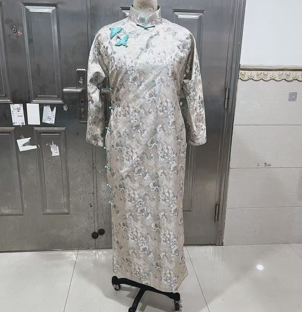 新中式立领旗袍宋锦婚礼优雅国风长袖衣长130-523904