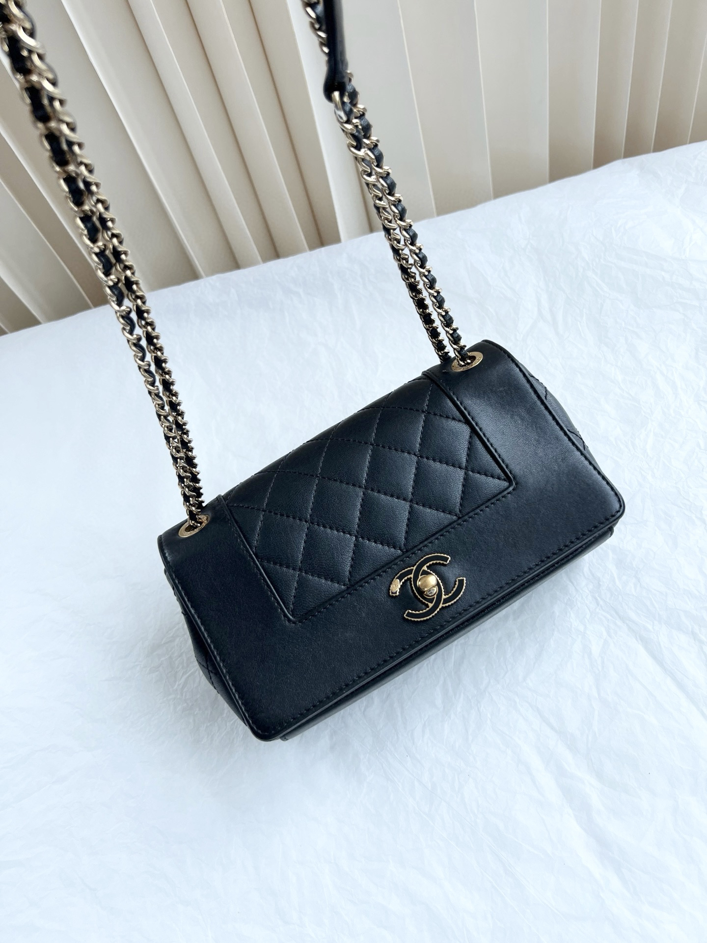 95新 Chanel/香奈儿 1296 Chanel黑金珐琅扣woc