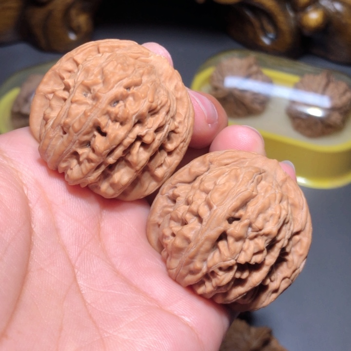 文玩核桃把件39四座楼