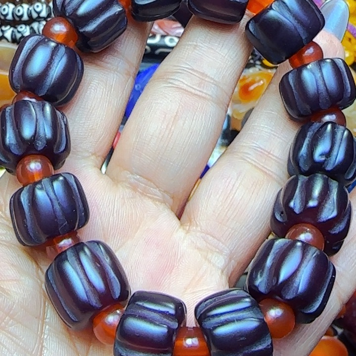 玛瑙/玉髓颈饰未镶嵌