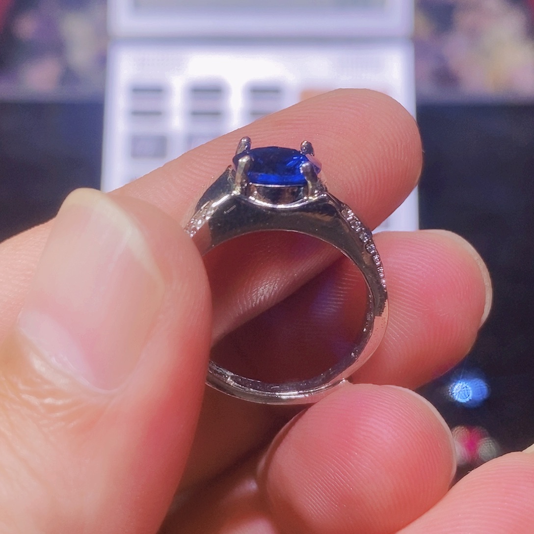 缅甸云上珠宝红宝石（处理）