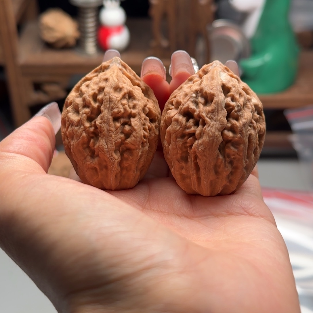 文玩核桃把件关东木子楸百核130花皮