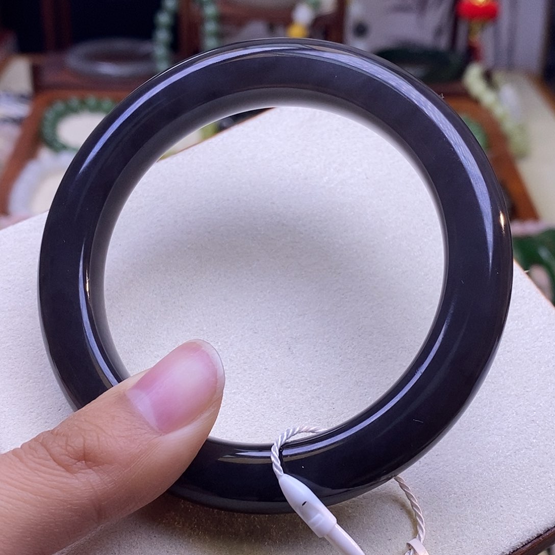 颈饰未镶嵌和田玉毕业级老坑料高冰浓烟紫手镯58.8