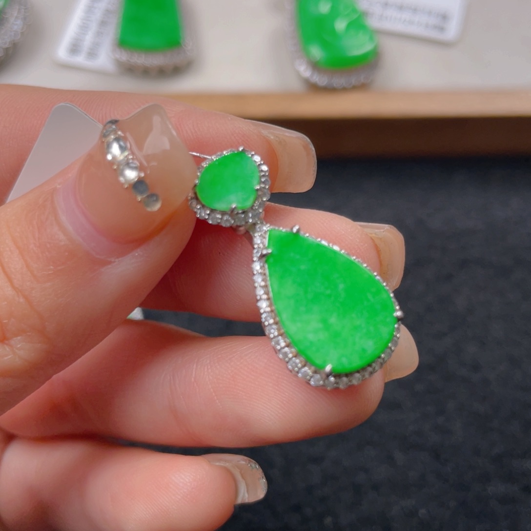 翡翠颈饰银S925镶嵌b b h j j