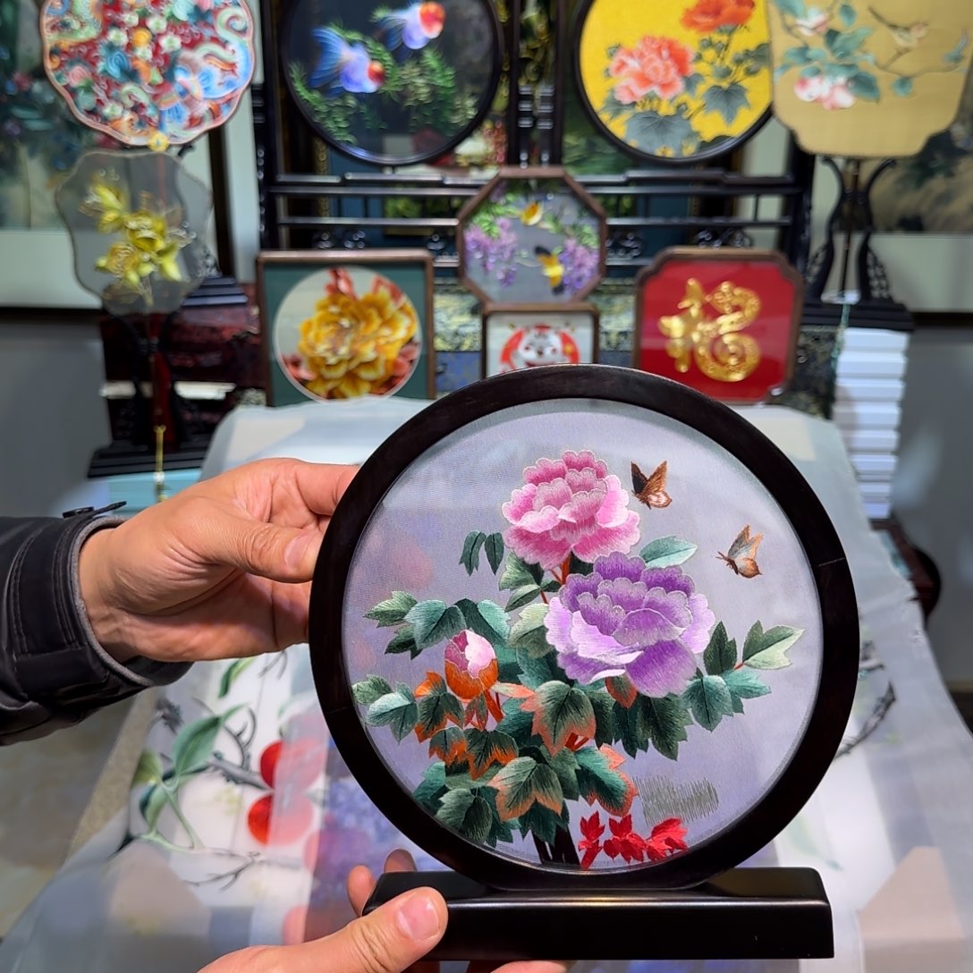 刺绣刺绣工艺精湛