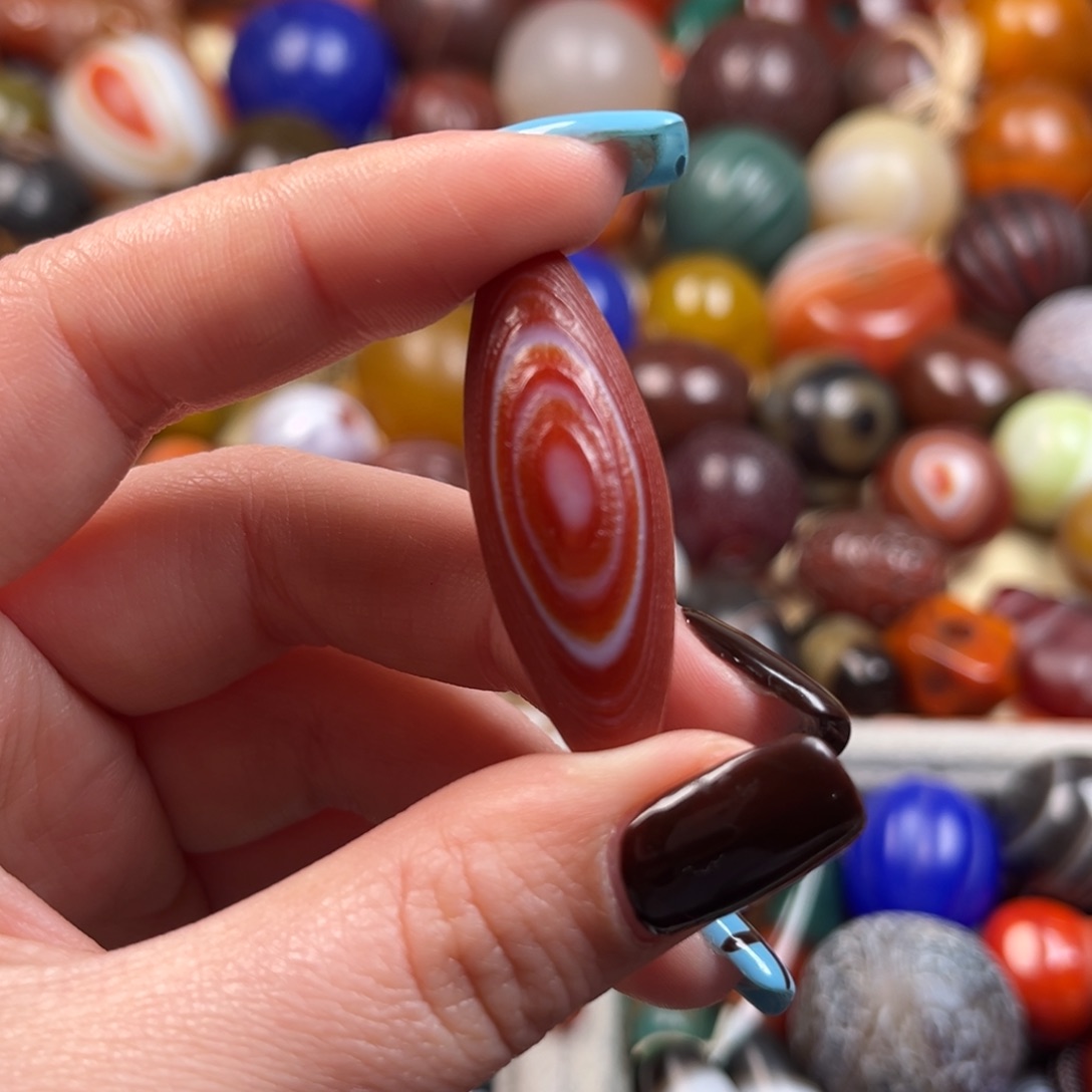 玛瑙/玉髓颈饰未镶嵌