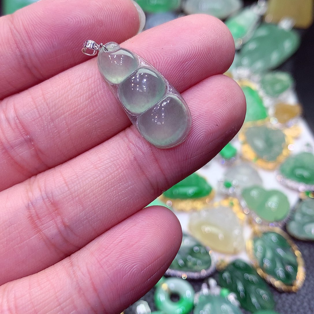 翡翠颈饰18K金镶嵌纯天然