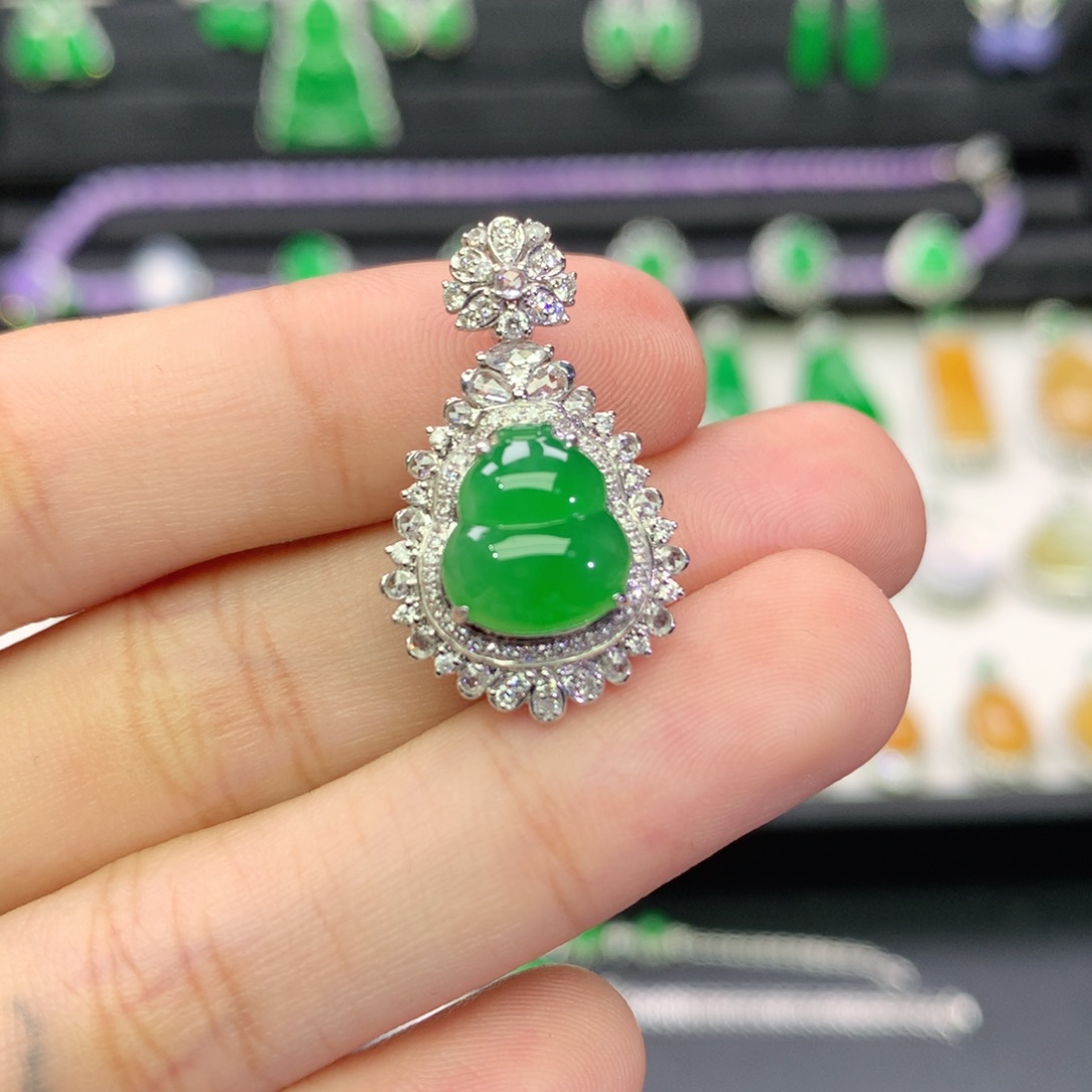 翡翠18K金镶嵌吊坠(不含链)