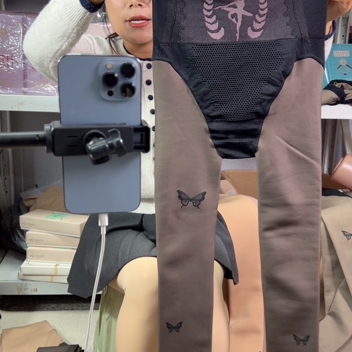 蝴蝶300克黑透肤加绒踩脚