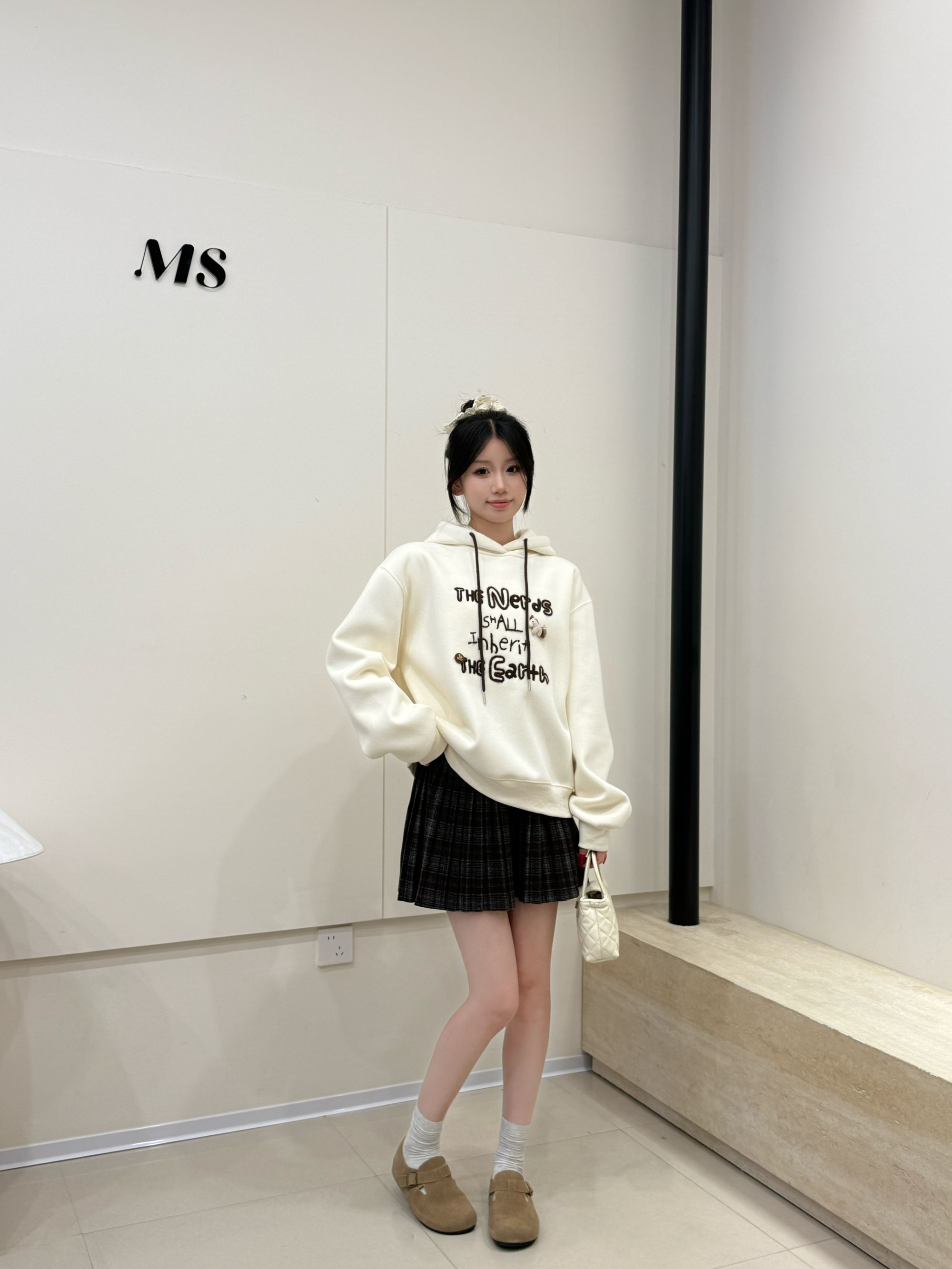 韩系减龄刺绣字母工艺连帽抽绳加绒加厚卫衣2025冬新款