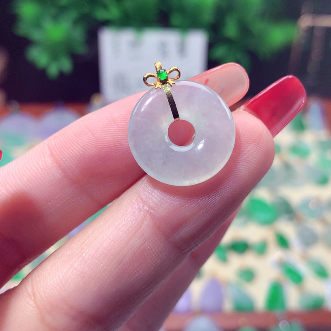 翡翠吊坠(不含链)18K金镶嵌