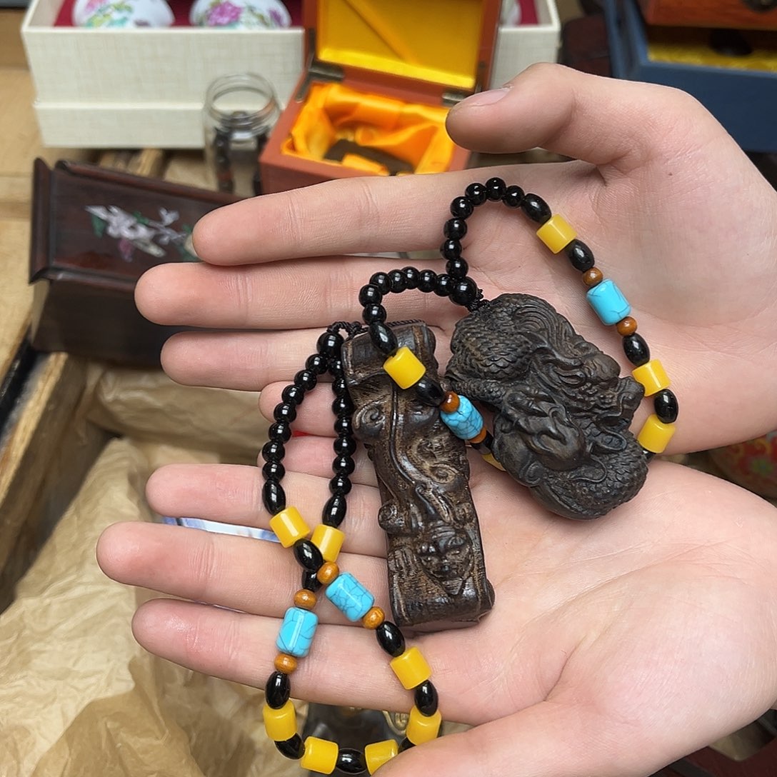 大叶紫檀（黑酸枝木类）