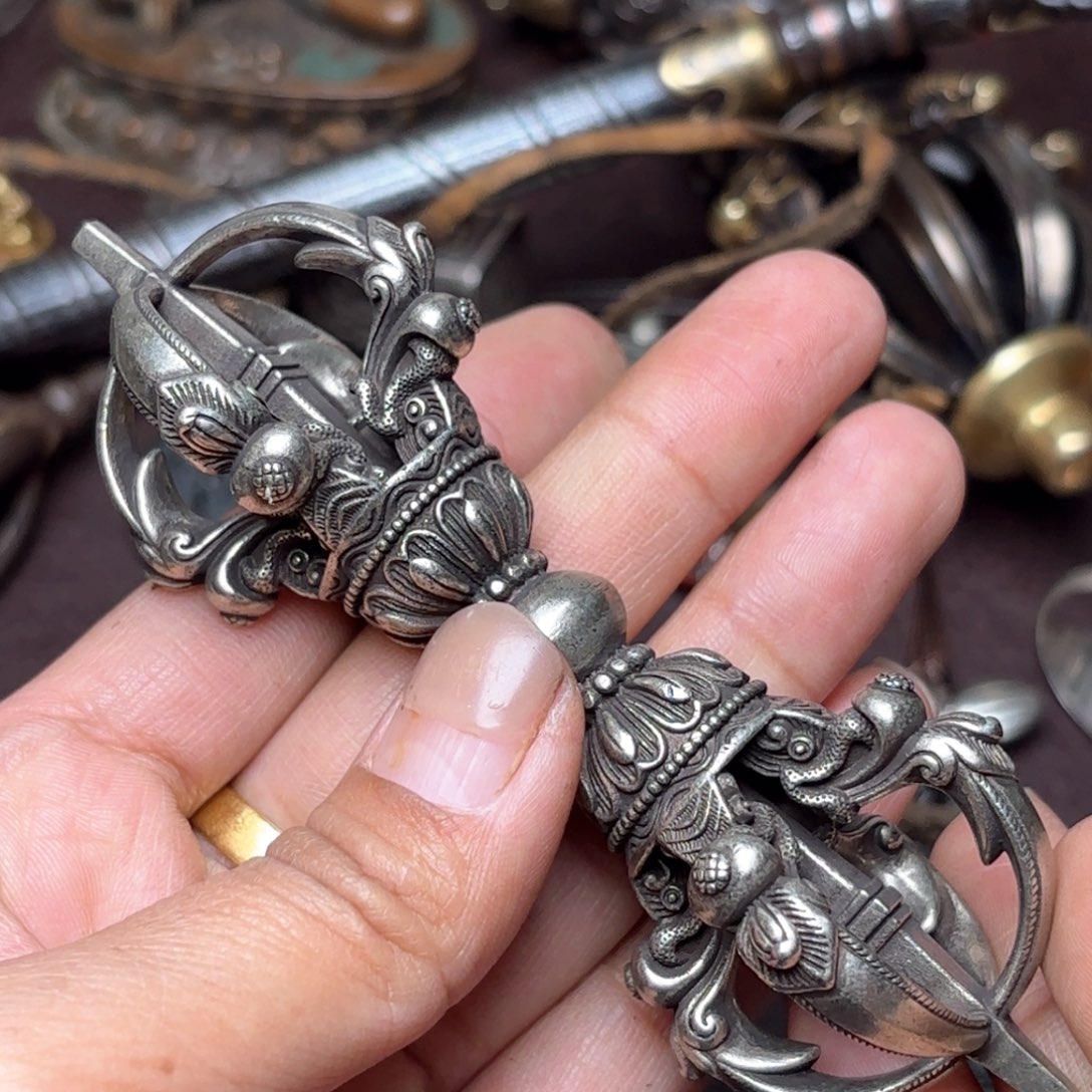 铜星月菩提吊坠项链