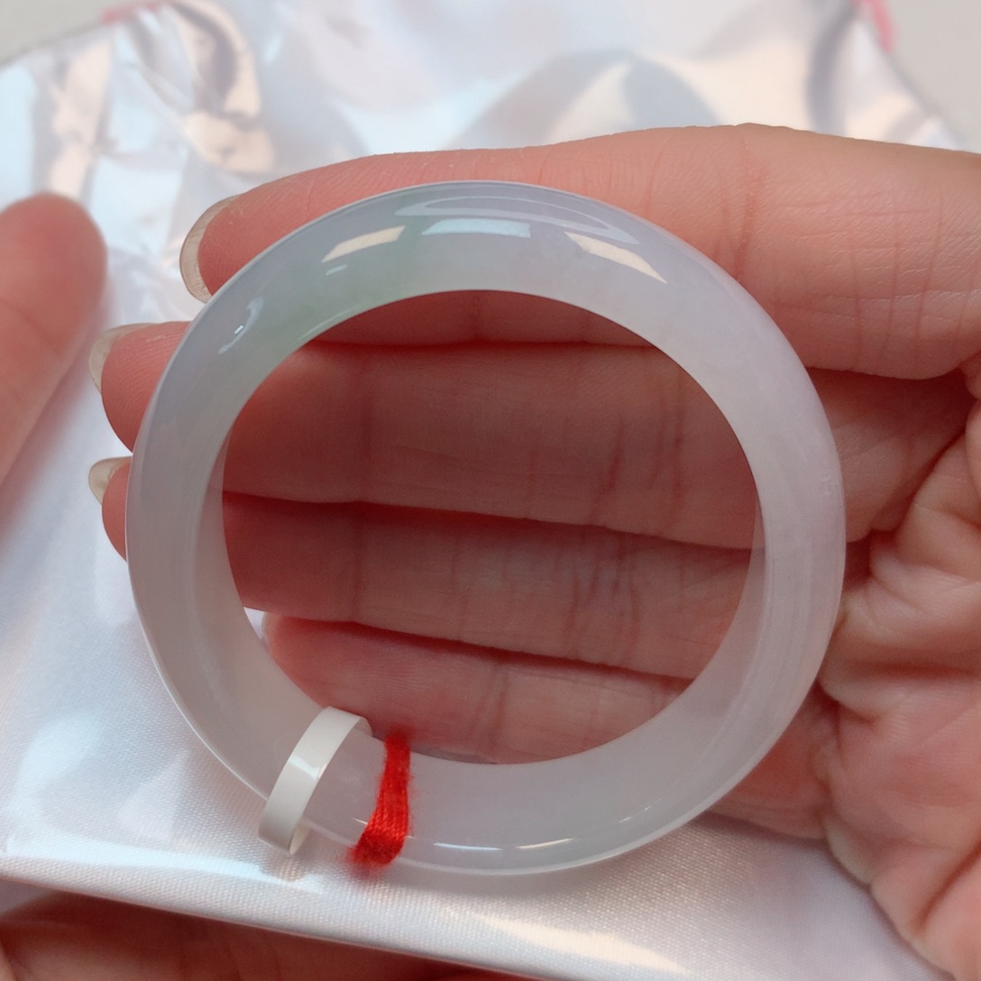 翡翠手镯未镶嵌51贵妃