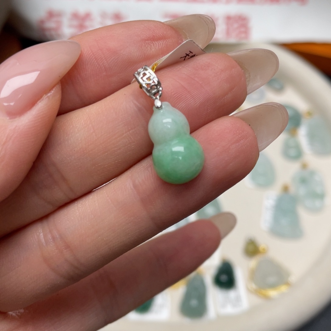 翡翠银S925镶嵌颈饰