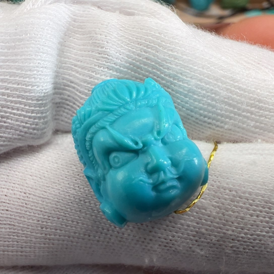 绿松石配饰未镶嵌