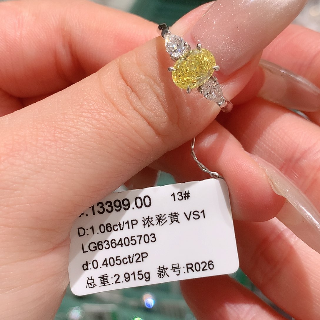 实验室培育钻石18K金镶嵌