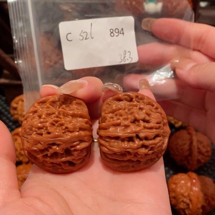 文玩核桃把件啊**哟精品