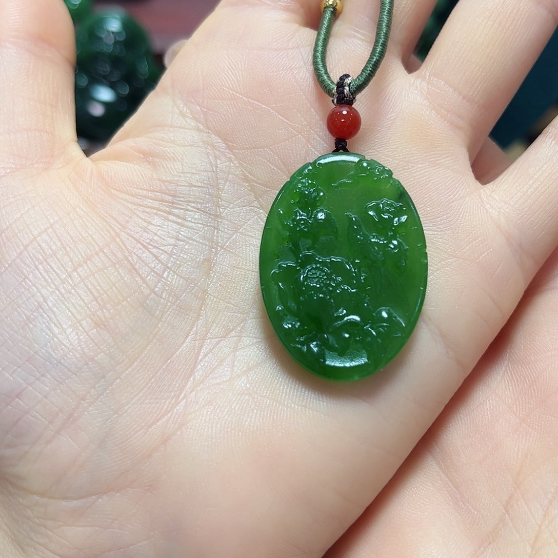 和田玉吊坠未镶嵌