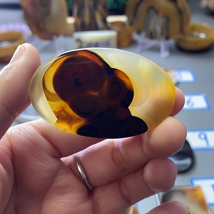 玛瑙/玉髓未镶嵌珠宝半成品131