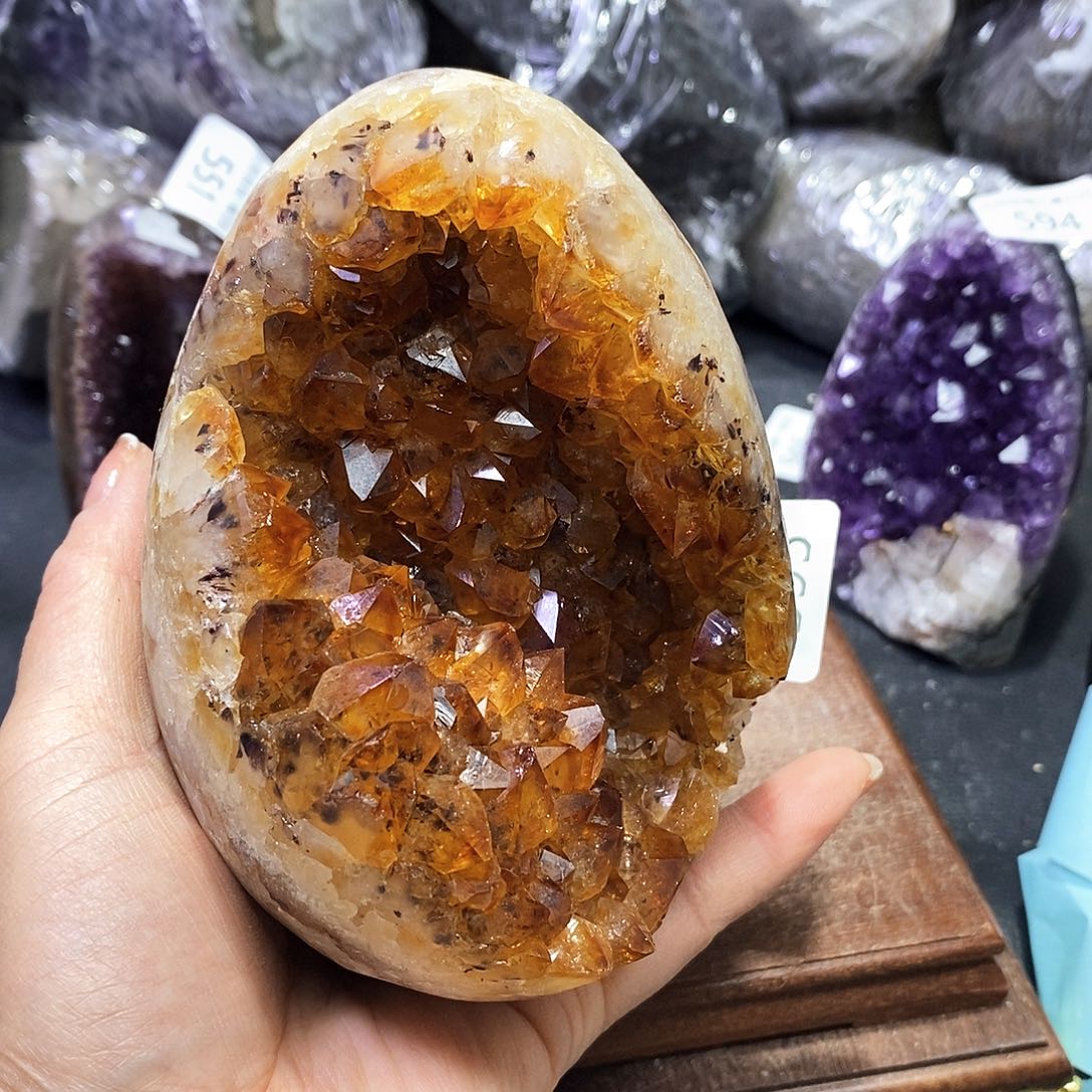 水晶大型摆件（非配饰）未镶嵌