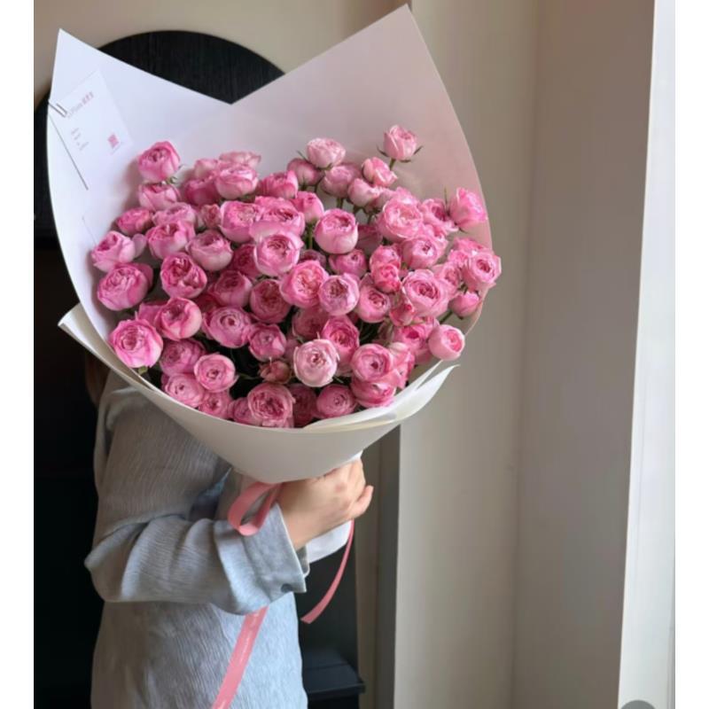 小朱【草莓蛋糕】 多头玫瑰   真花 鲜切花  一单中通，两单顺丰