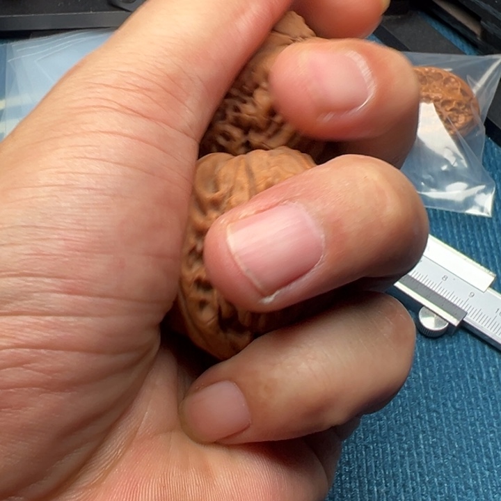 吊坠桃核莲花38核桃