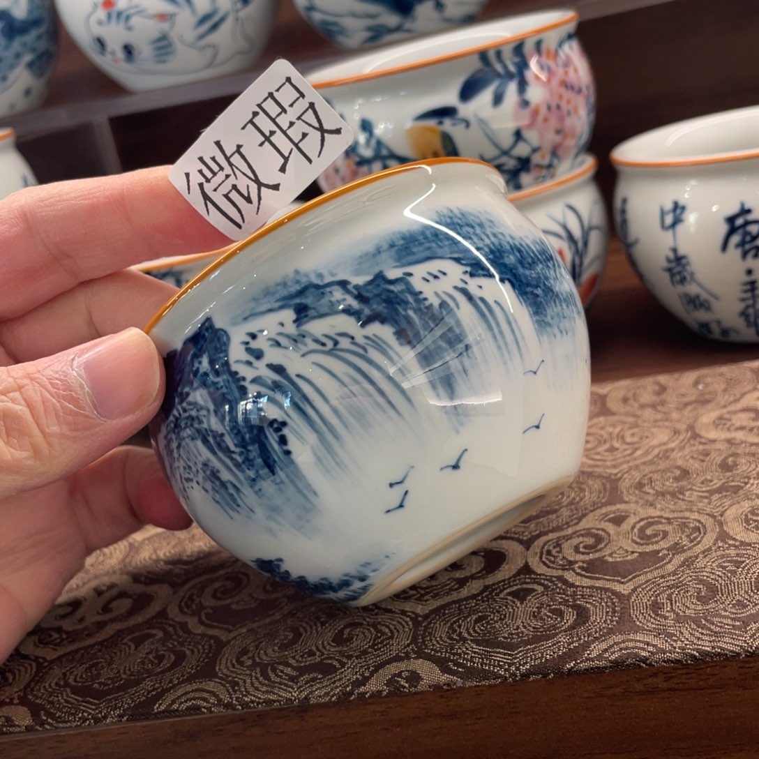 釉下手绘茶具微瑕