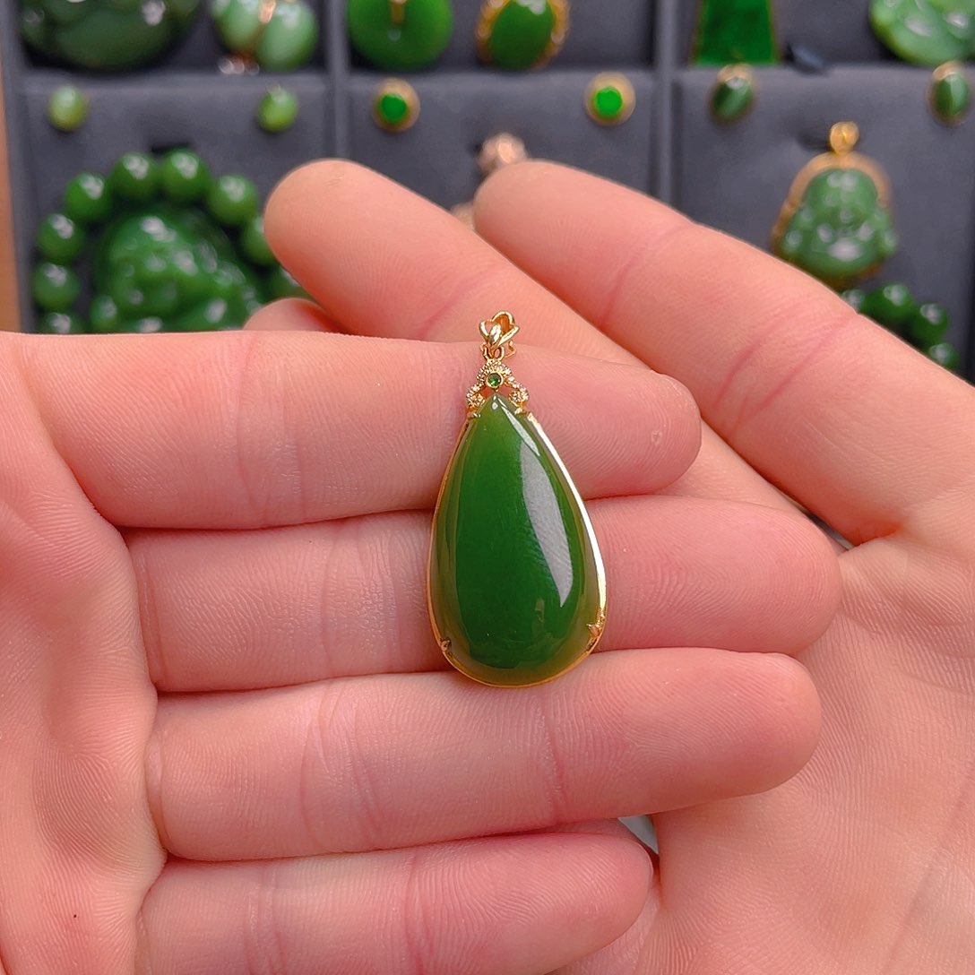 和田玉（碧玉）吊坠(不含链)18K金镶嵌2580