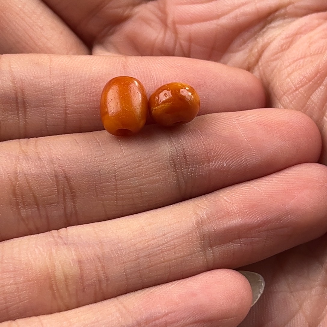 亿***呀蜜蜡未镶嵌颈饰老蜜蜡