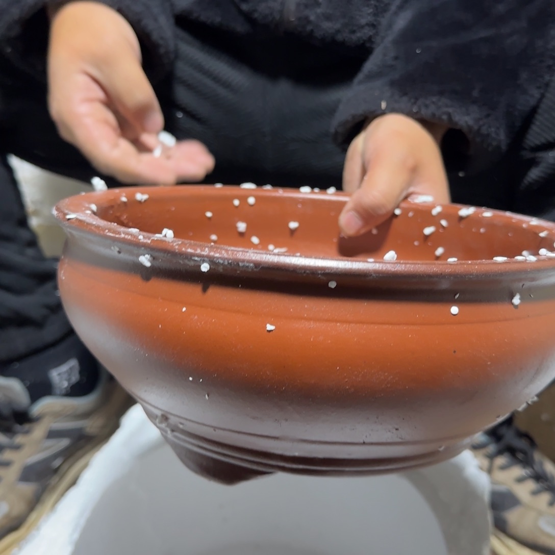 紫砂花盆瑕疵是我