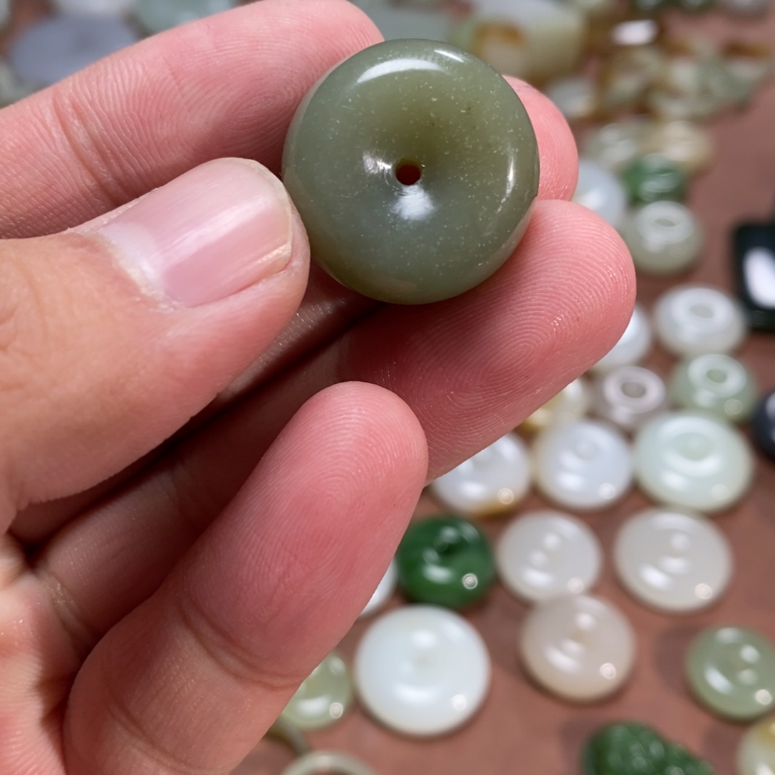 和田玉吊坠(不含链)未镶嵌