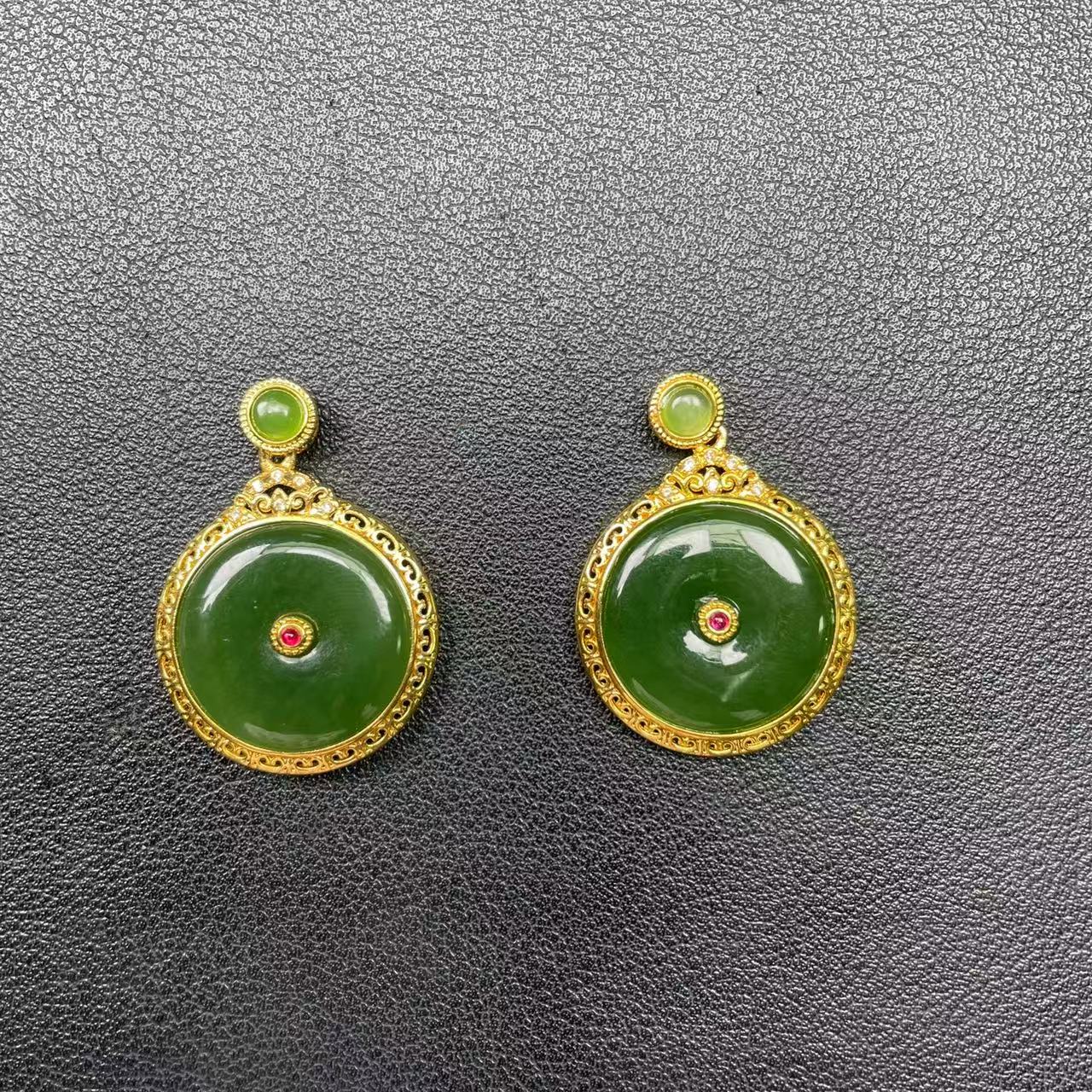 【玉经纶】70400/HQ19-和田玉平安扣吊坠-多样性发其一