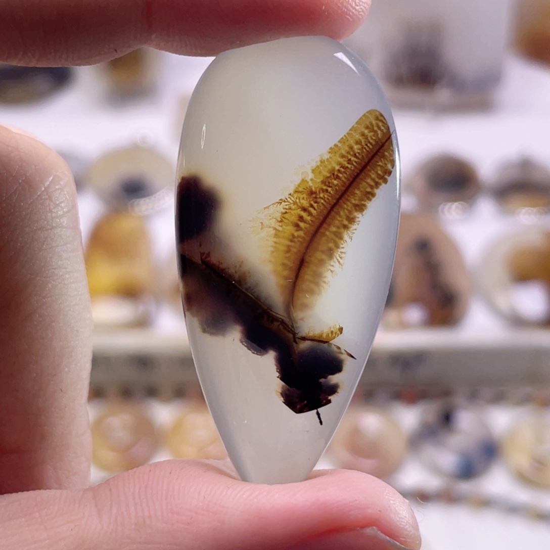 玛瑙/玉髓未镶嵌珠宝奇石