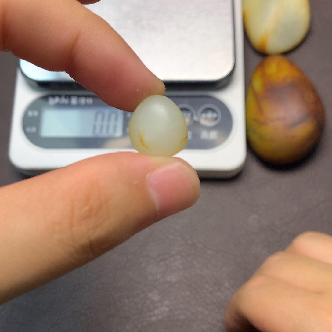 和田玉（糖玉）未镶嵌挂件