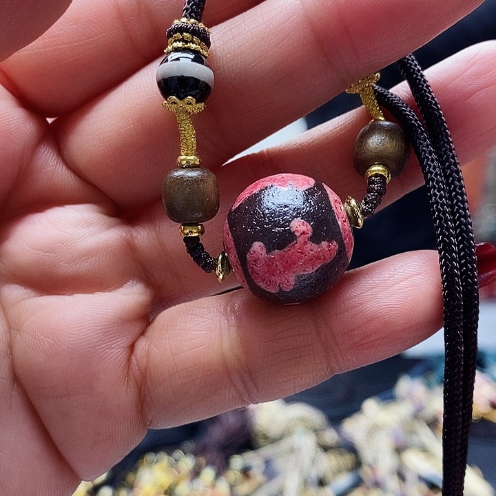 玛瑙/玉髓颈饰合金