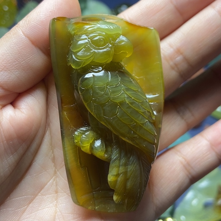 蛇纹石玉挂件未镶嵌浩***?