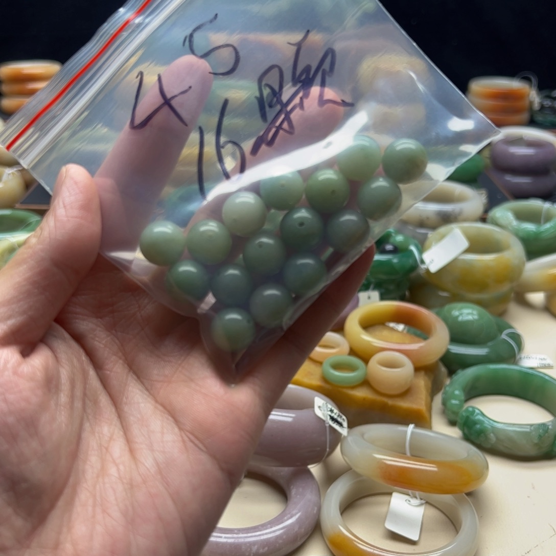 石英质玉手串未镶嵌