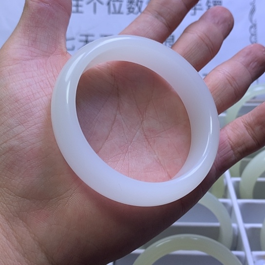 时***了未镶嵌和田玉珠宝奇石