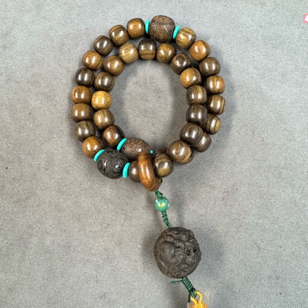 C206沉木桶珠手持