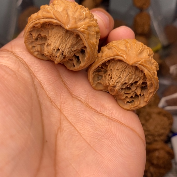 把件桃核运****上蛇头聚宝ren