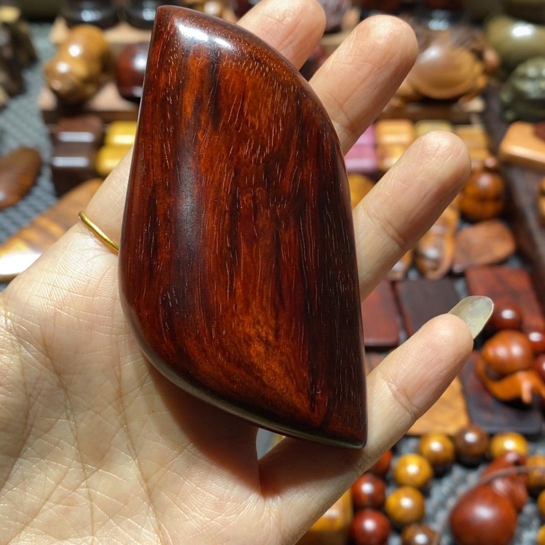 北***。檀香紫檀（小叶紫檀）木