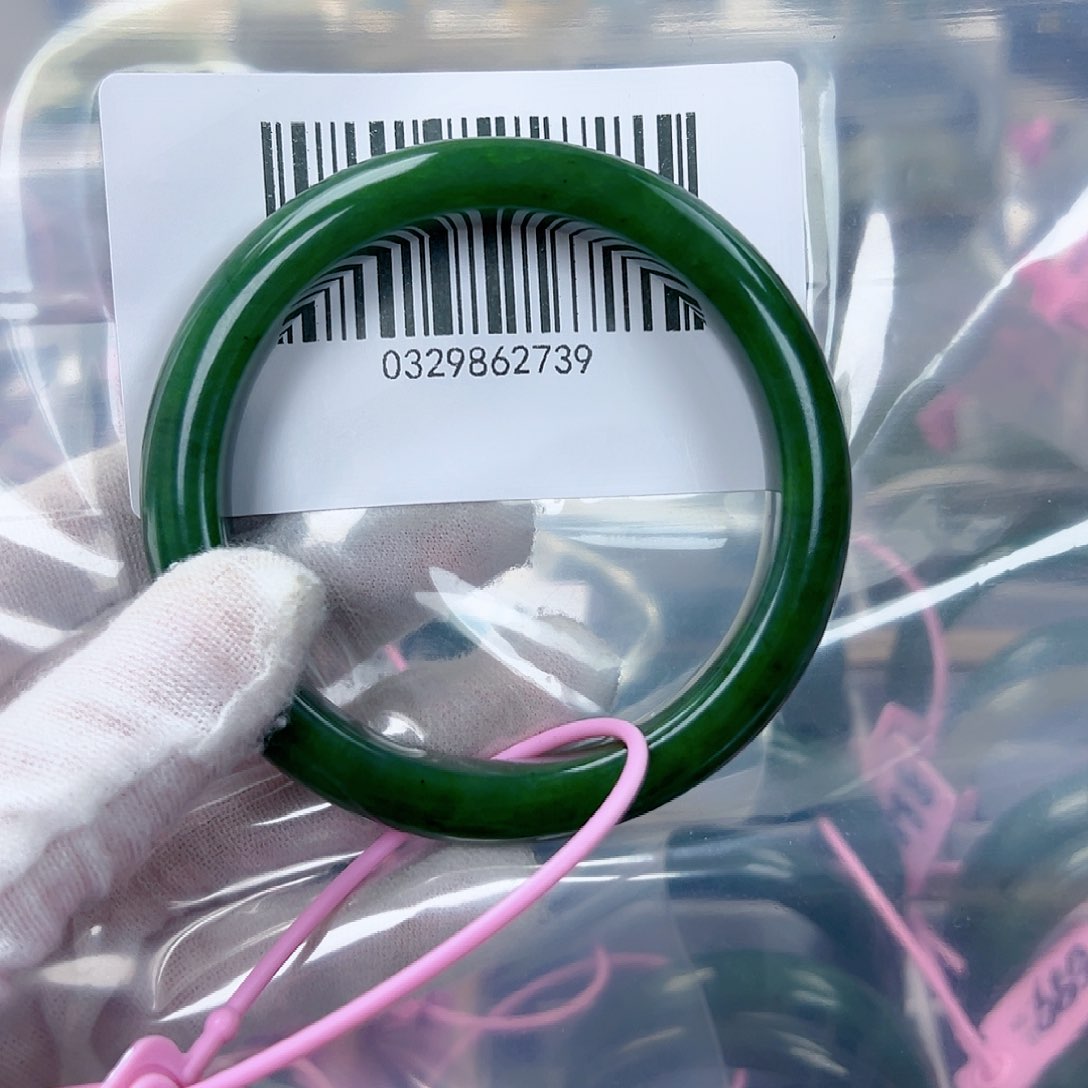 和田玉（碧玉）手镯未镶嵌60