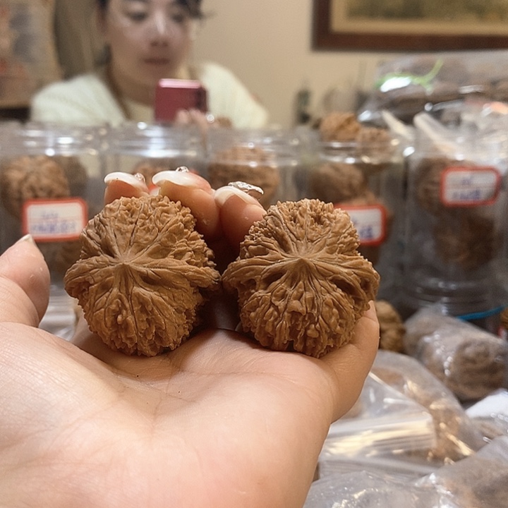 文玩核桃吊坠38边137狮子头