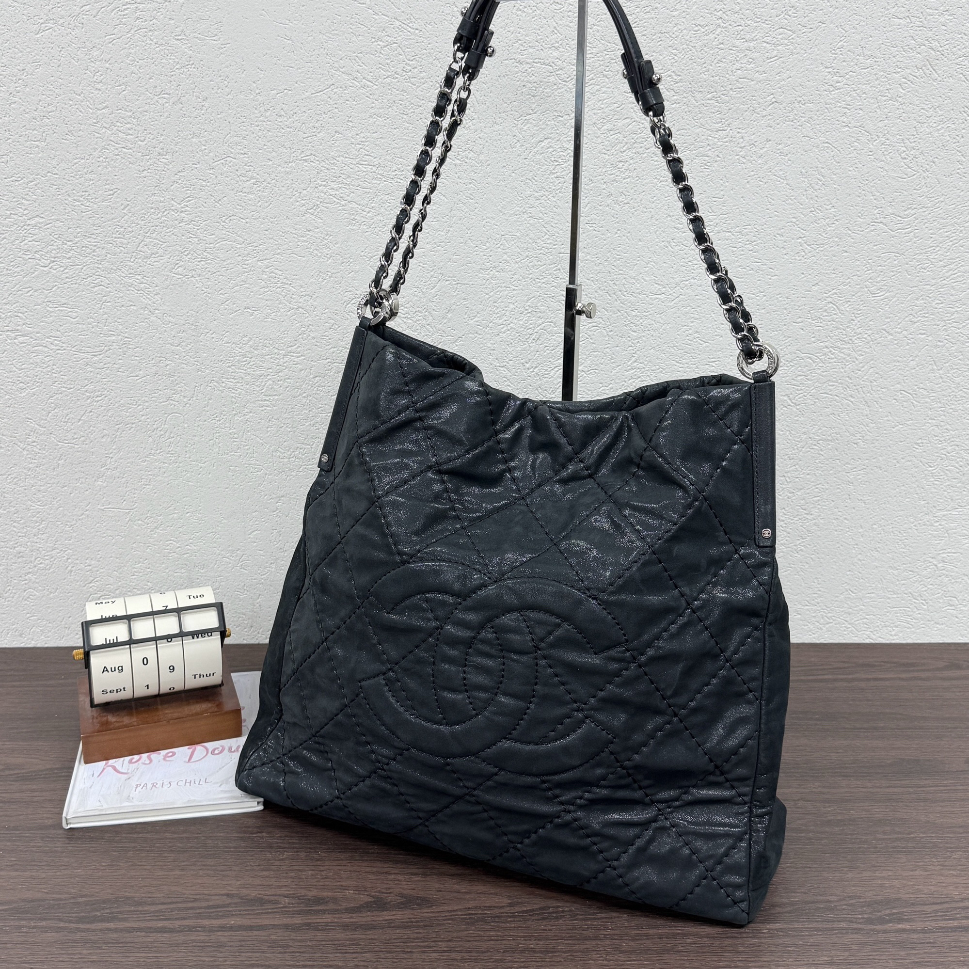 95新 Chanel/香奈儿 黑银幻彩牛皮大标垃圾袋单肩包 有卡 124294