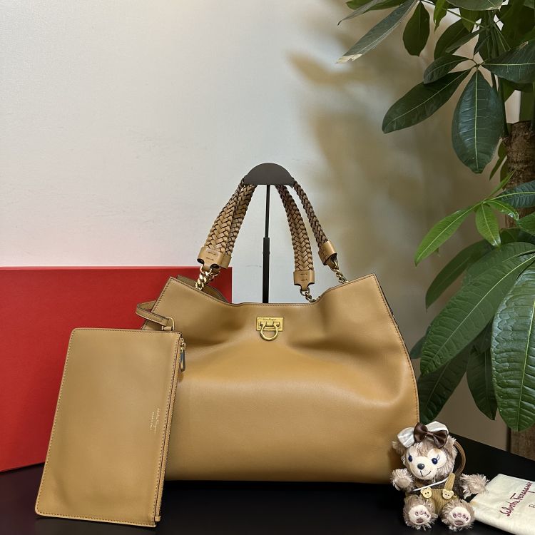 99新/菲拉格慕/C8853512237/[251231CZ02]