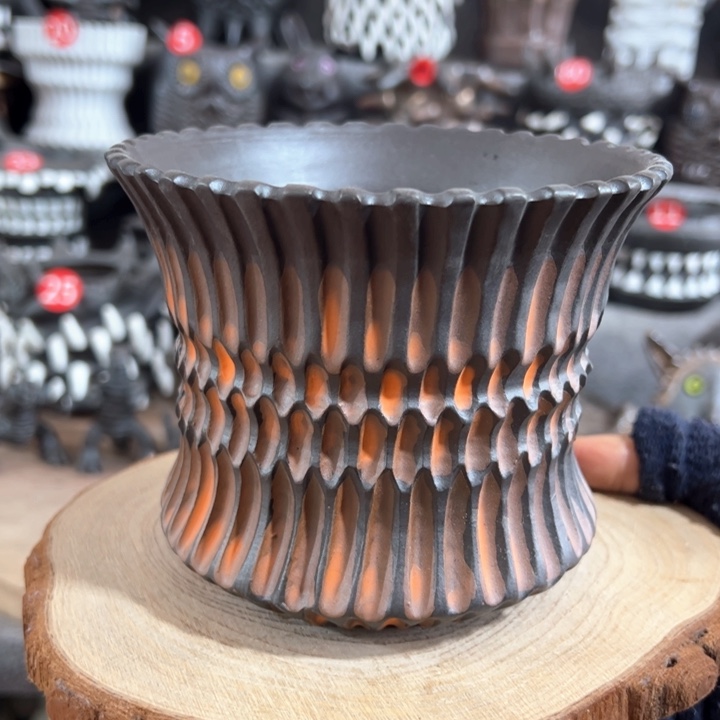 紫砂花盆内口11.5外高10.8