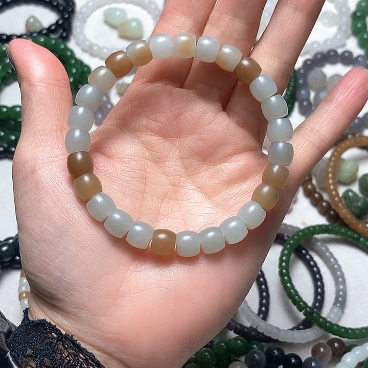 和田玉手链未镶嵌无****猫