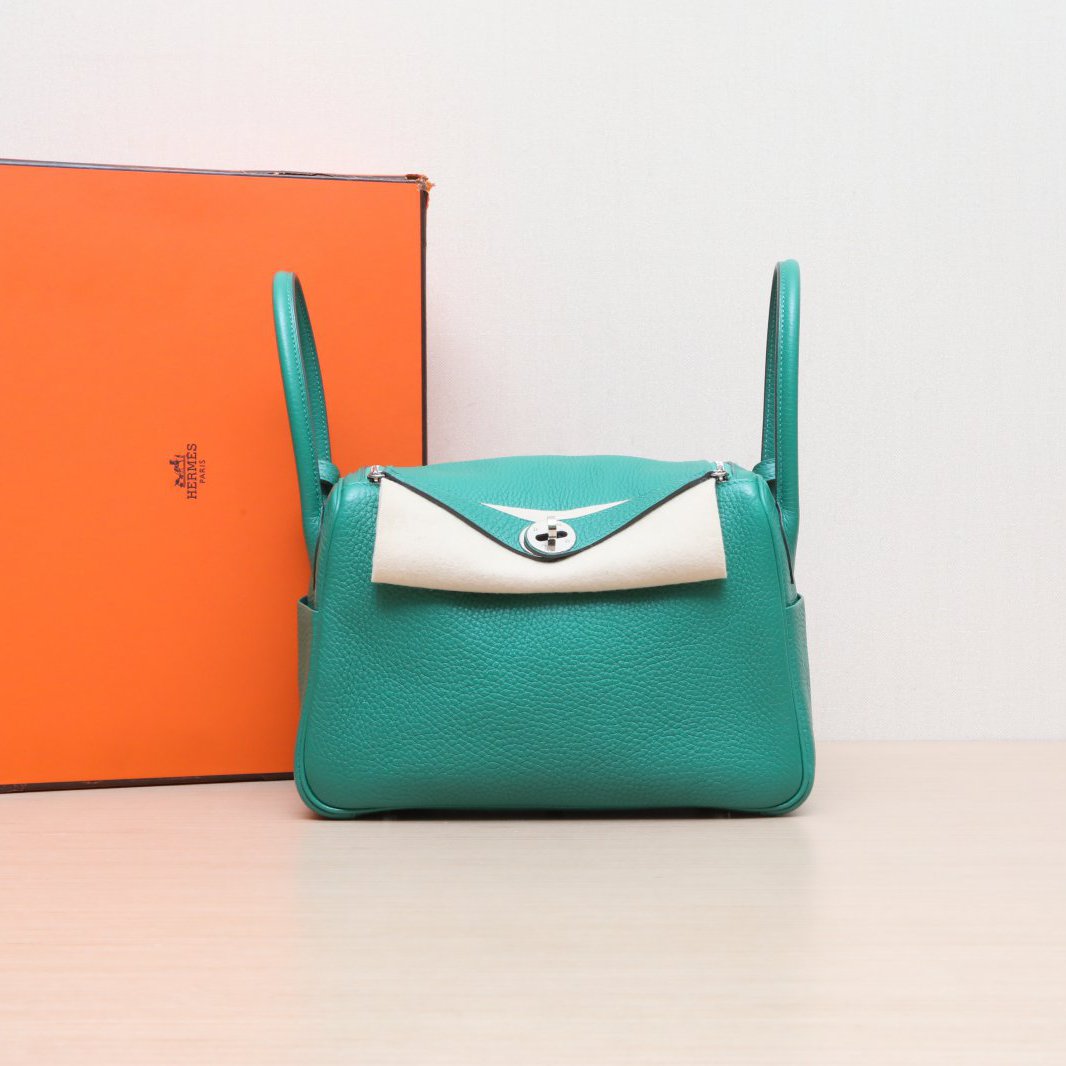 95新 Hermes/爱马仕 小花双双 Lindy 26 丝绒绿 TC皮 A刻 银扣包